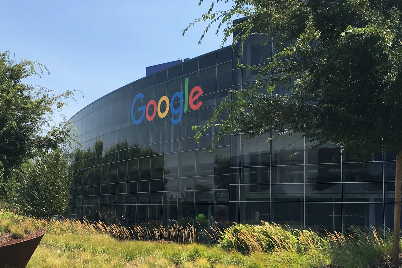 Bâtiments du siège de Google, le Googleplex, à Mountain View en Californie