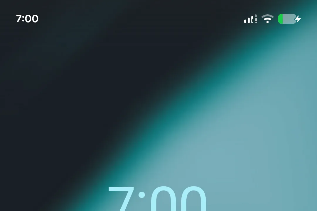Capture de l'écran d'accueil de LineageOS 23.2, la version précédente, prise sur un Motorola Moto G32