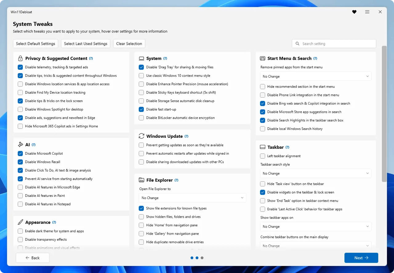 Interface du script Win11Debloat listant les réglages de confidentialité, d'IA et de personnalisation de Windows 11